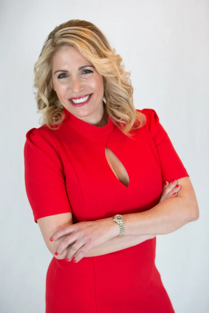 Penny Foskaris is a nationally recognized nutritionist, longevity expert, and founder of Foskaris Wellness.